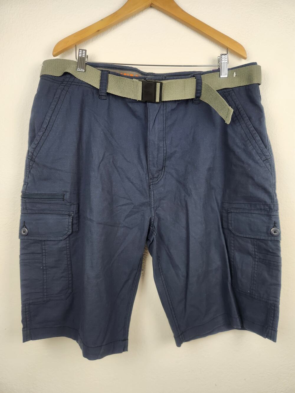 Wearfirst Men's Free Band Cargo Shorts in Blue Size 40 With Belt 11" Inseam NWT